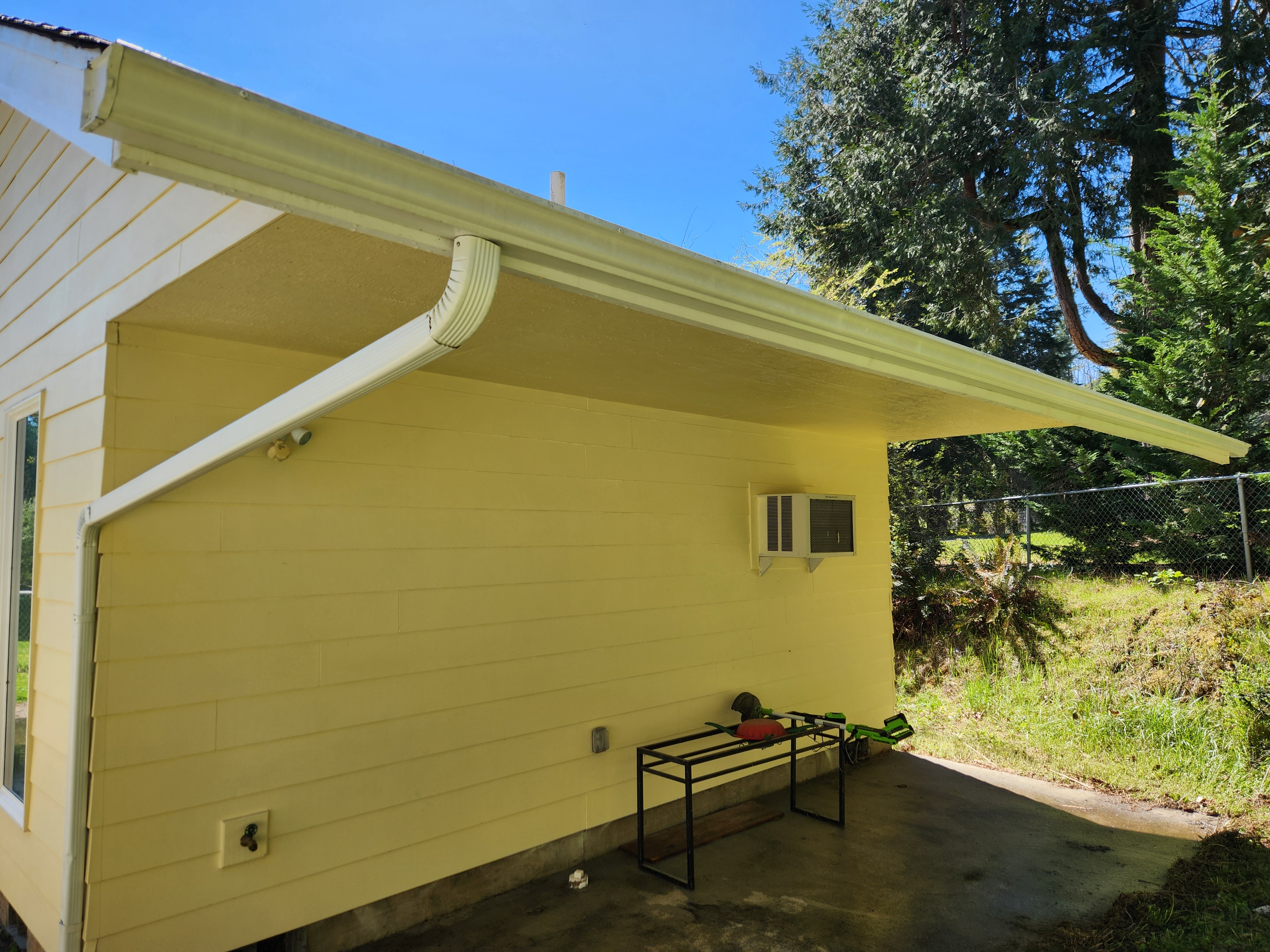 Siding after cleaning